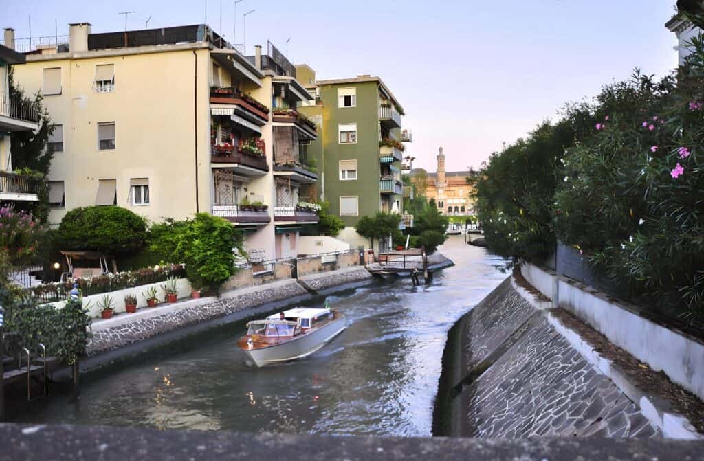 Lido di Venezia: Luxus, záře reflektorů a přírodní krásy 6