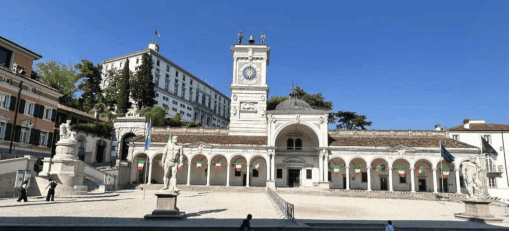 Piazza della Libertà, Udine